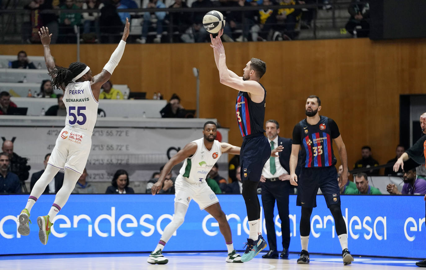 Las mejores fotografías del Barcelona-Unicaja de la Copa del Rey de Baloncesto 2023. 