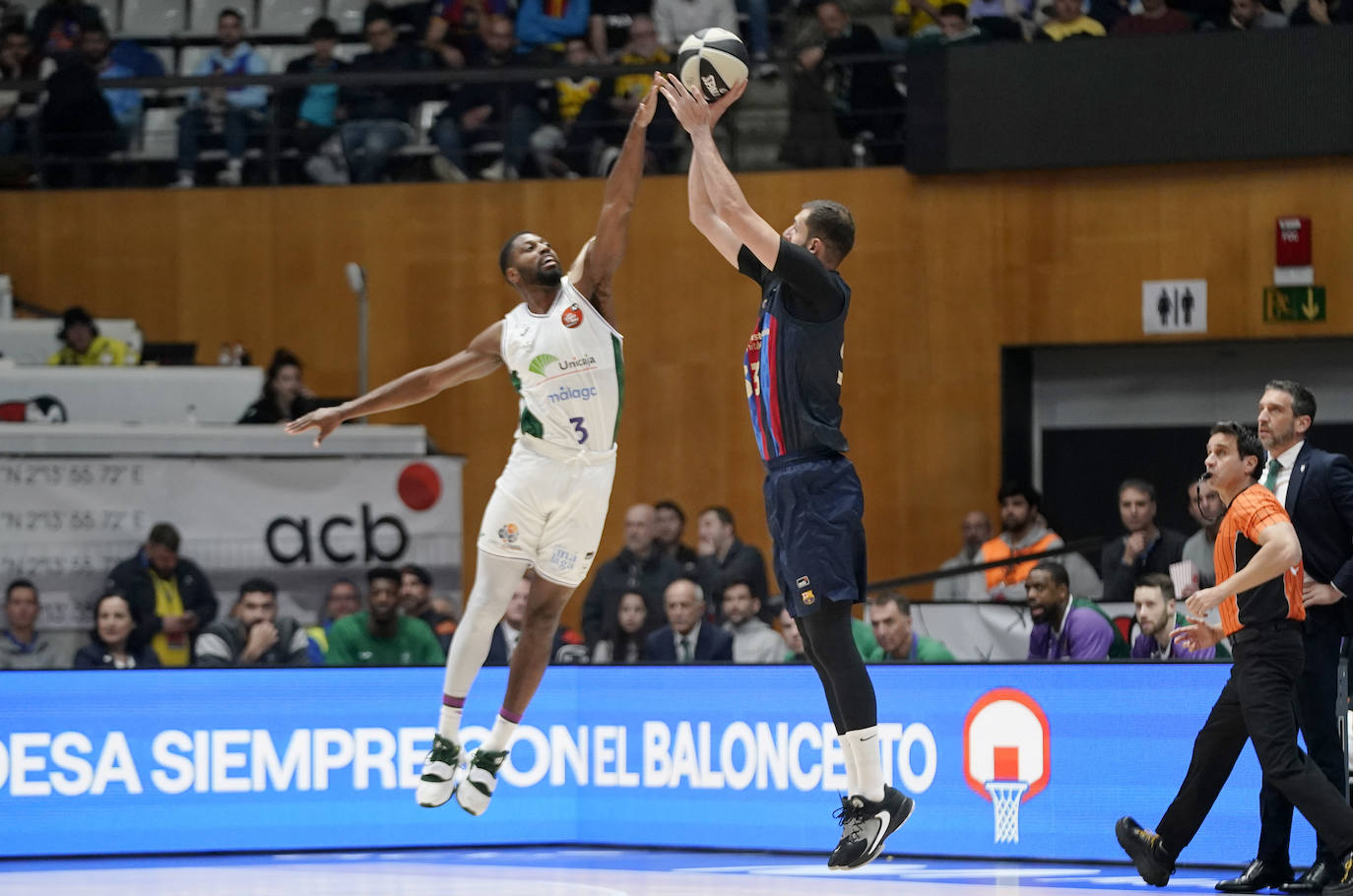 Las mejores fotografías del Barcelona-Unicaja de la Copa del Rey de Baloncesto 2023. 