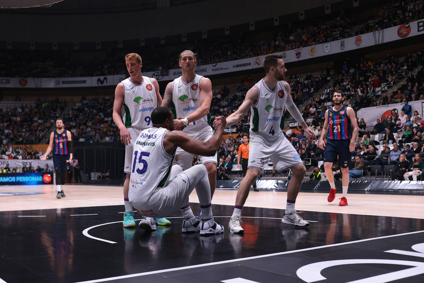 Las mejores fotografías del Barcelona-Unicaja de la Copa del Rey de Baloncesto 2023. 