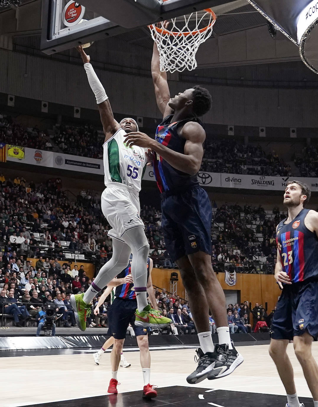 Las mejores fotografías del Barcelona-Unicaja de la Copa del Rey de Baloncesto 2023. 