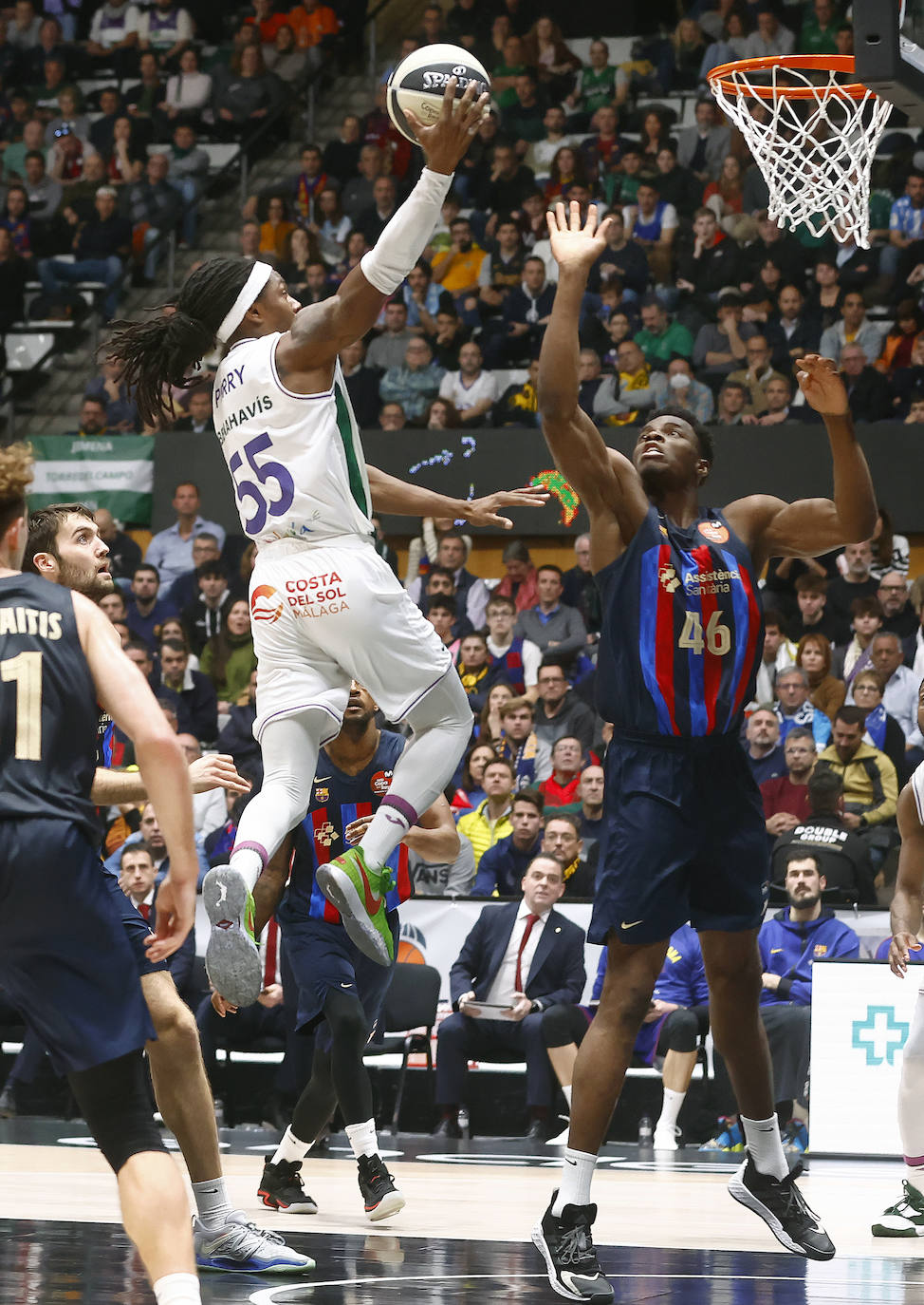 Las mejores fotografías del Barcelona-Unicaja de la Copa del Rey de Baloncesto 2023. 