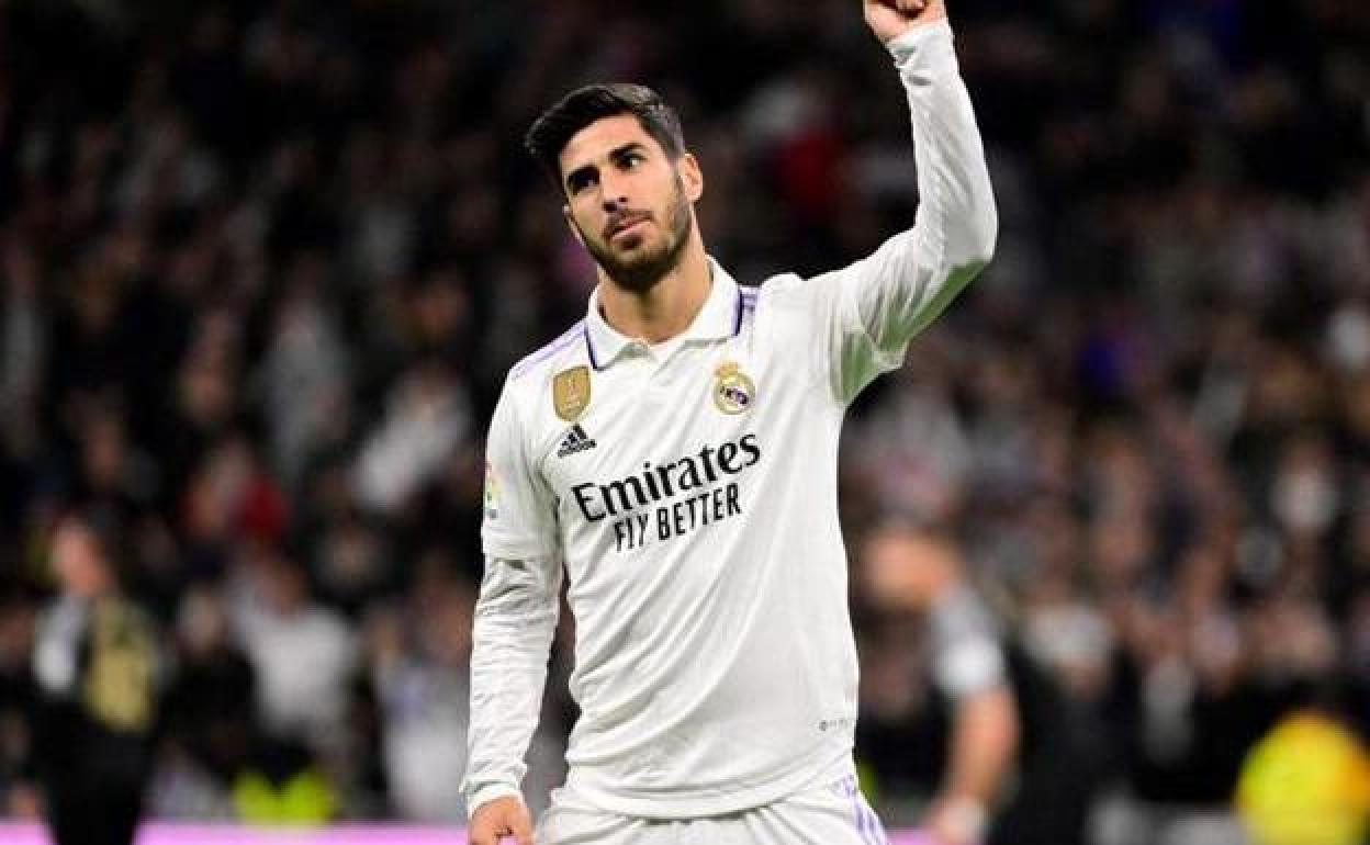 Marco Asensio celebra su gol ante el Elche.