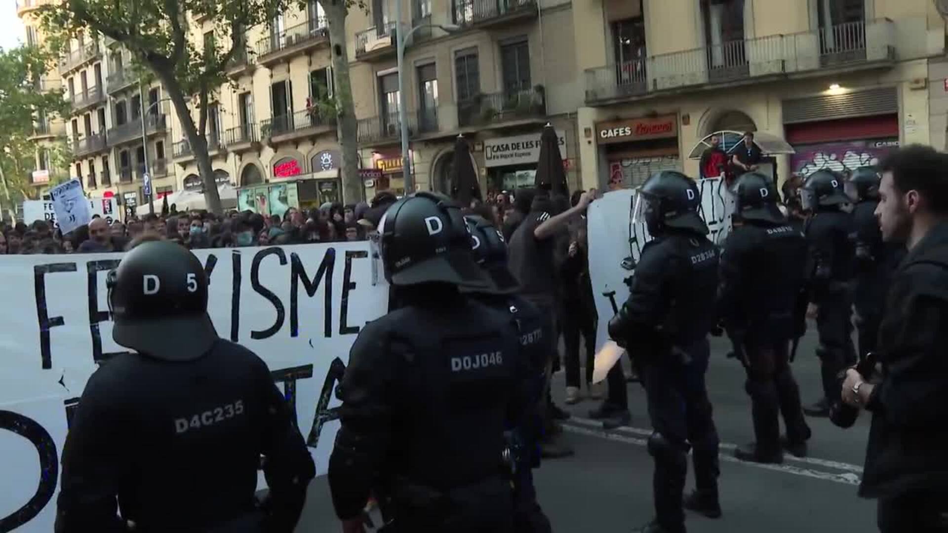 Unas 300 personas se concentran en Barcelona a favor de la Ruïna y el Kubo