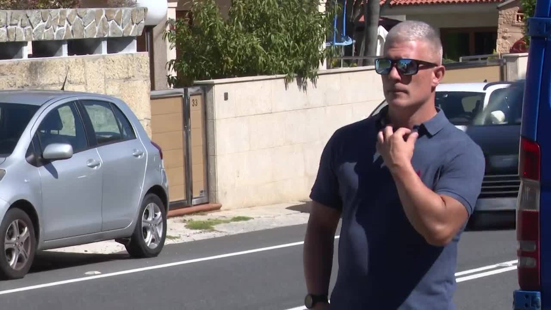 Juan Carlos I llega a la casa de Pedro Campos en Sanxenxo (Pontevedra)
