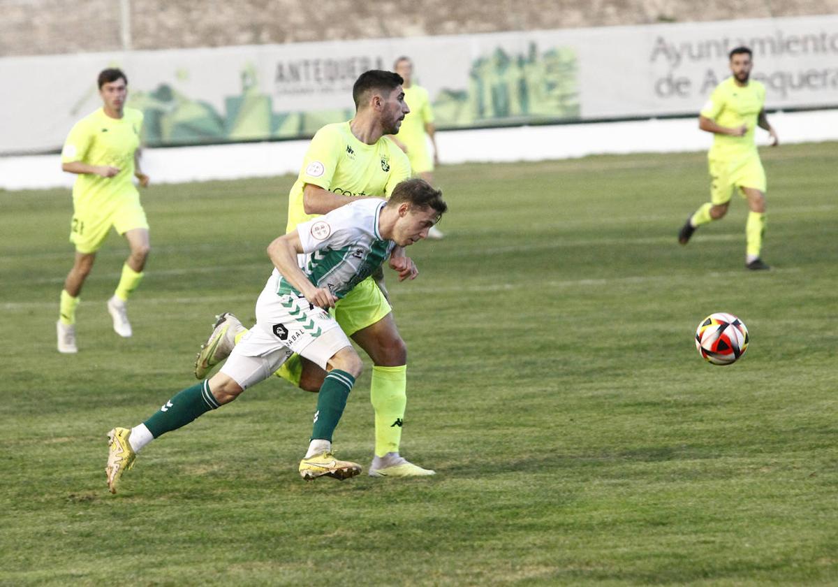 Loren Burón, en una acción del partido.