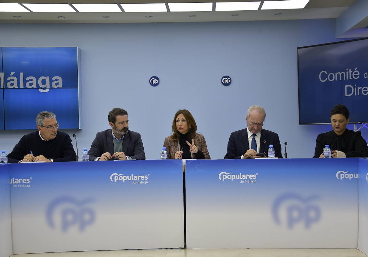 Francisco Salado, José Ramón Carmona, Patricia Salado, Francisco de la Torre y Margarita del Cid, ayer.