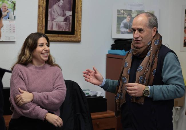 Sara García y Michel Bustillo son los dos educadores del proyecto.