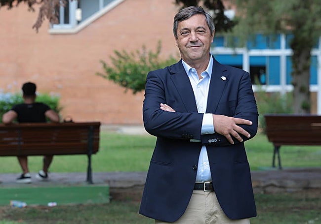 Teo López Navarrete, rector de la UMA.