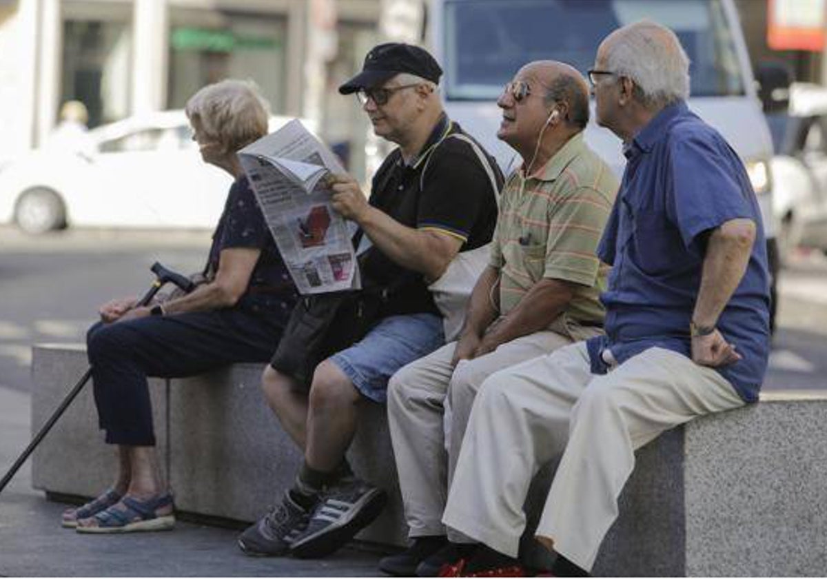 Un acuerdo del Gobierno permitirá que más parados accedan al subsidio para mayores de 52 años