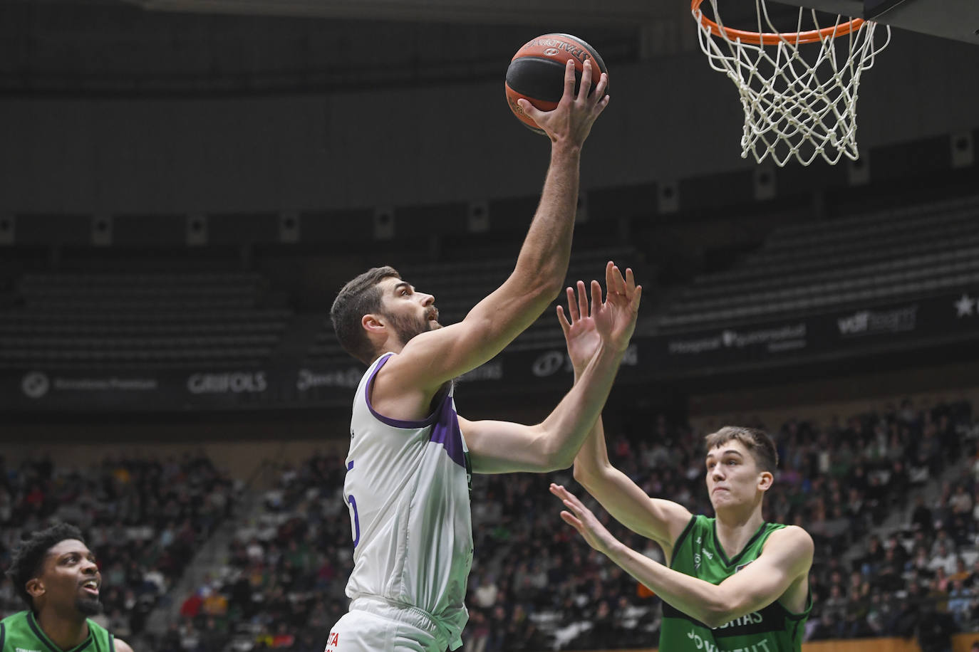 El Joventut-Unicaja, en imágenes