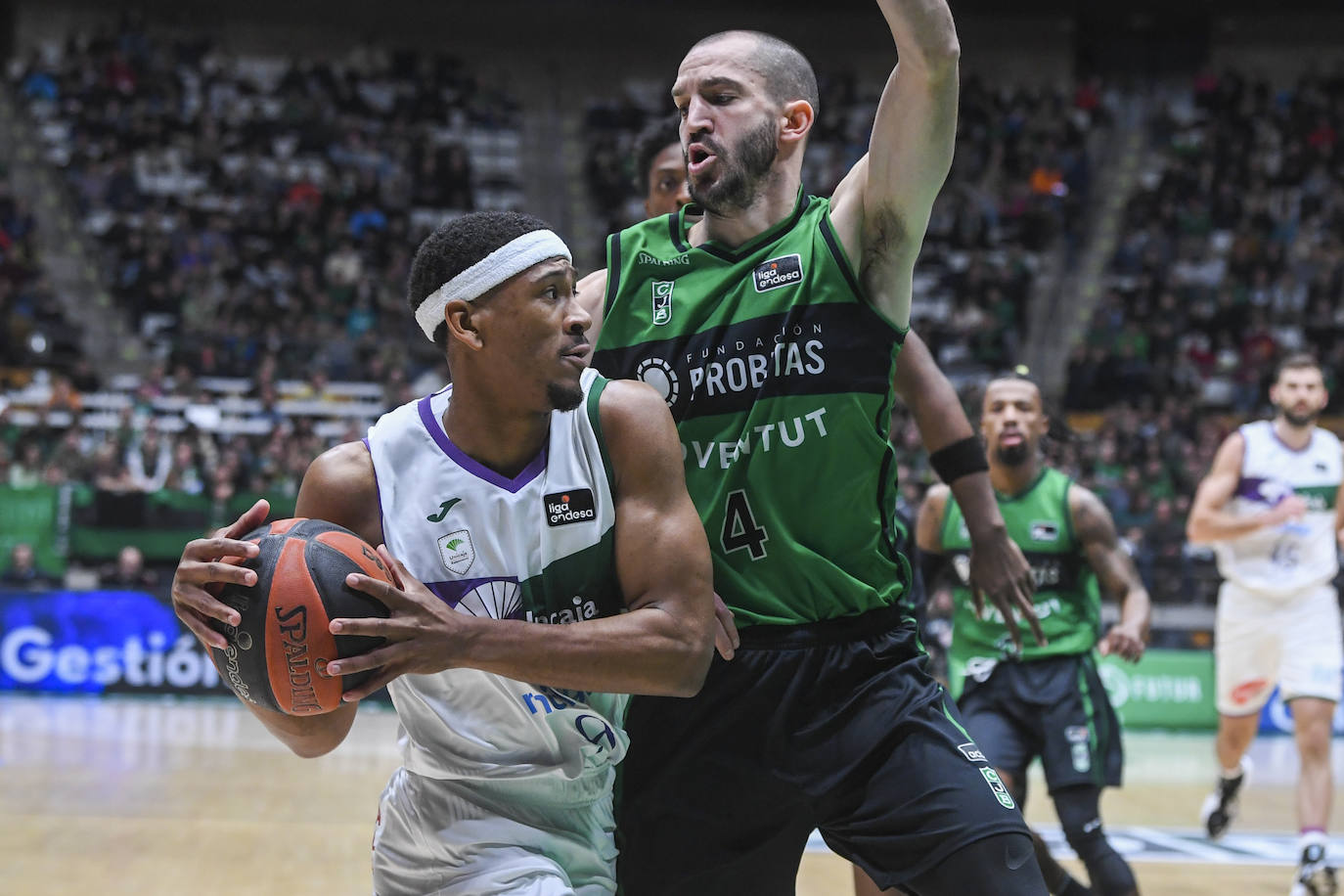 El Joventut-Unicaja, en imágenes