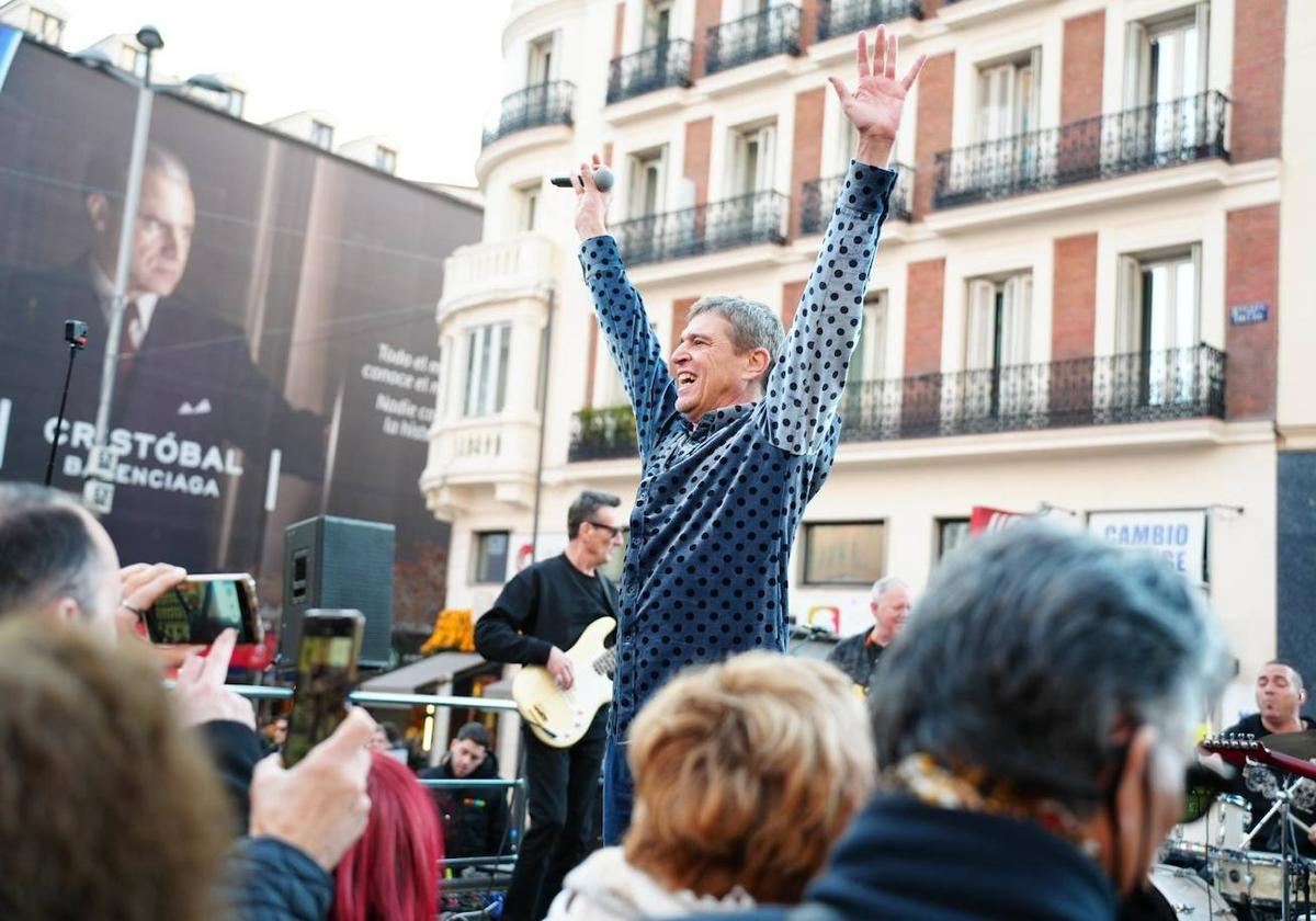 Torremolinos sorprende en Callao con una actuación de Danza Invisible