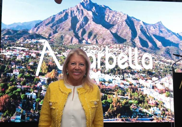 La alcaldesa de Marbella, Ángeles Muñoz, en la presentación de la nueva imagen.