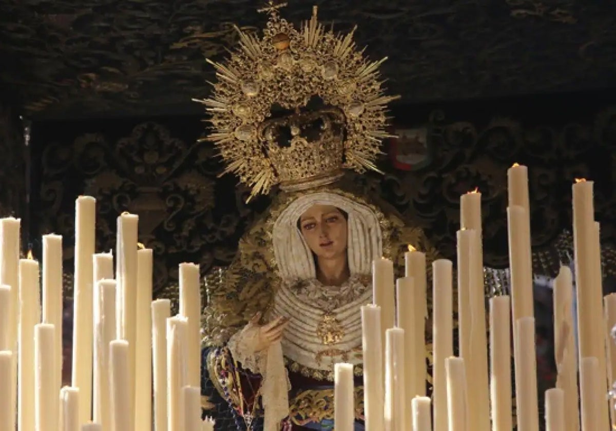 La Hermandad de la Cena celebra estos días el triduo en honor a la Virgen de la Paz.