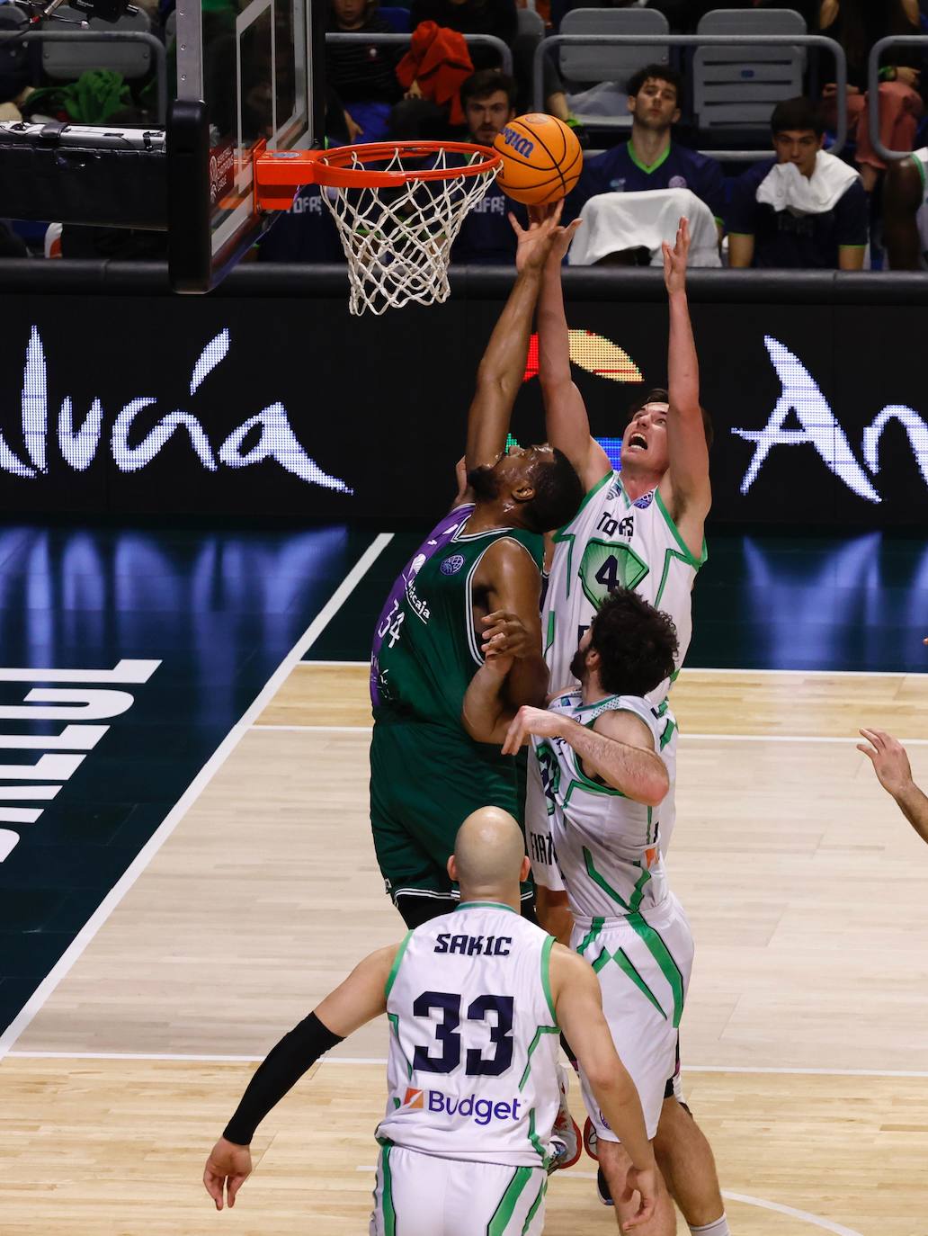 El Unicaja - Tofas Bursa, en imágenes