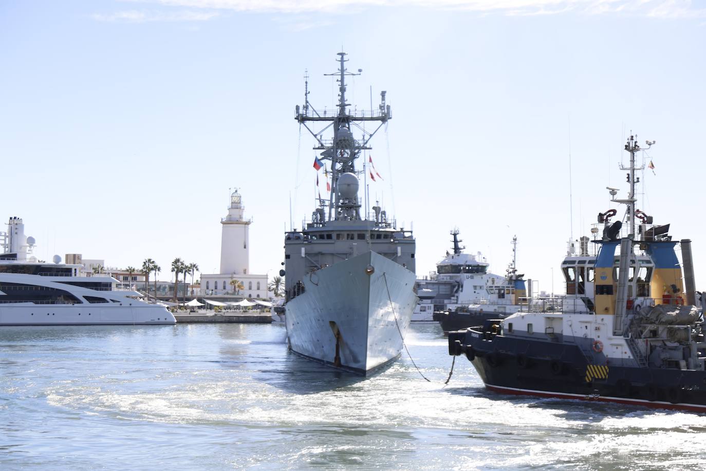 Así son los buques de la Armada España que visitan Málaga