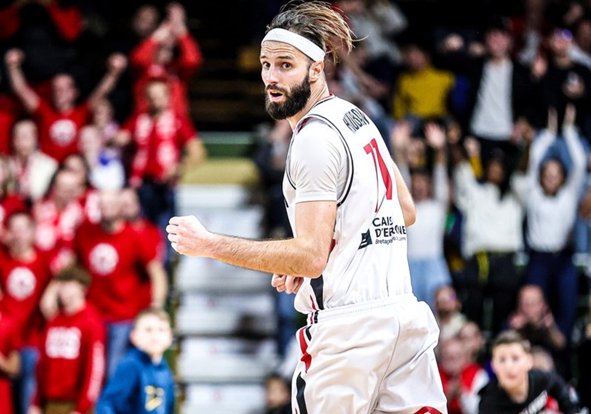 El hombre récord de la Champions juega en el Cholet