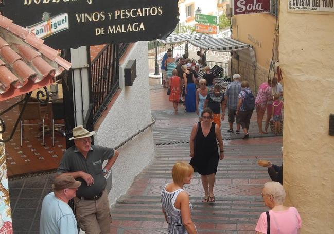 La emblemática Cuesta del Tajo, que une la calle San Miguel con el paseo marítimo