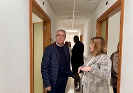 Francisco Salado y Natacha Rivas, este jueves en Algarrobo.