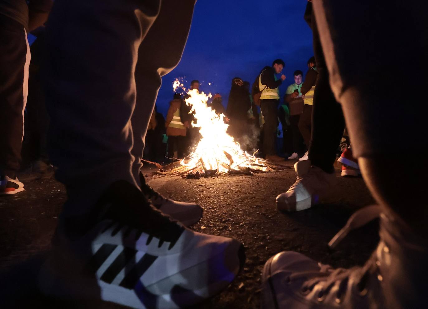 Los agricultores volvieron a encender fogatas