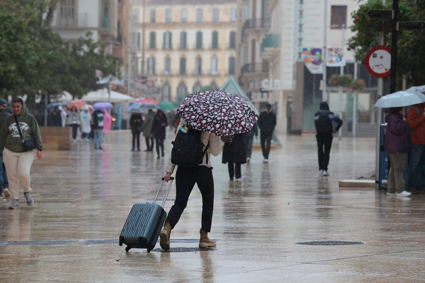 La esperada lluvia llega a Málaga