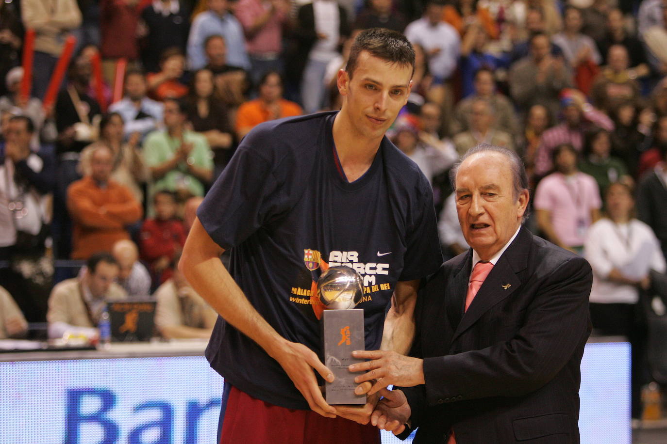 Volvía la Copa a Málaga, con un Unicaja en el ciclo dorado de Scariolo. Aún así, se perdió en cuartos de final y el Barça volvió a ser campéon en el Carpena