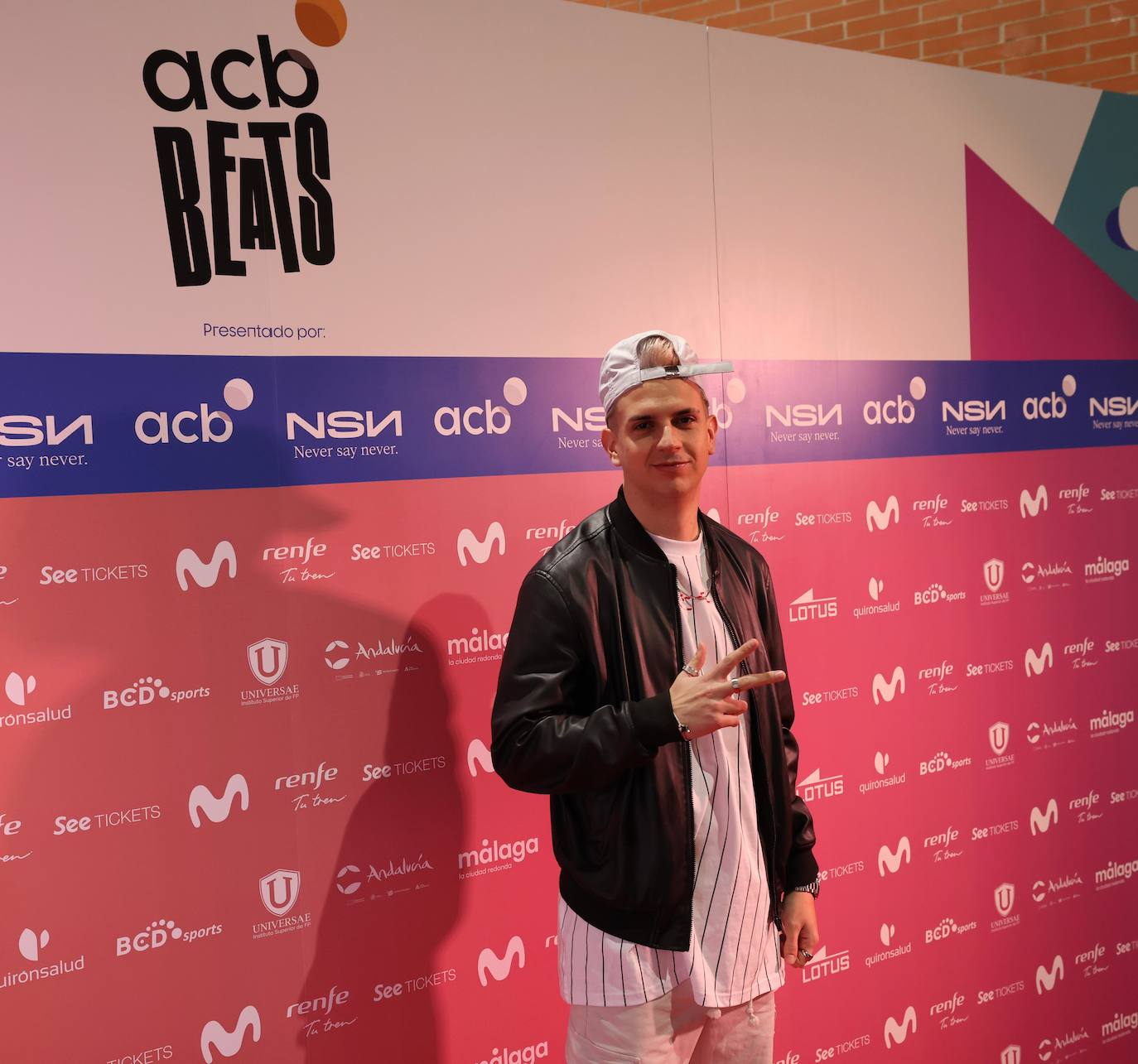 Algunos de los invitados que pasaron por el Martín Carpena para disfrutar del concierto