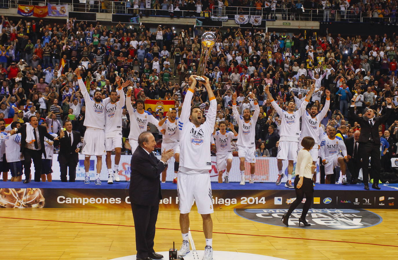 Otra gran oportunidad para el Unicaja, comandado por Joan Plaza, que terminó en decepción al perder en cuartos ante el Zaragoza. El Real Madrid fue campeón con un espectacular triple decisivo de Llull en el último segundo