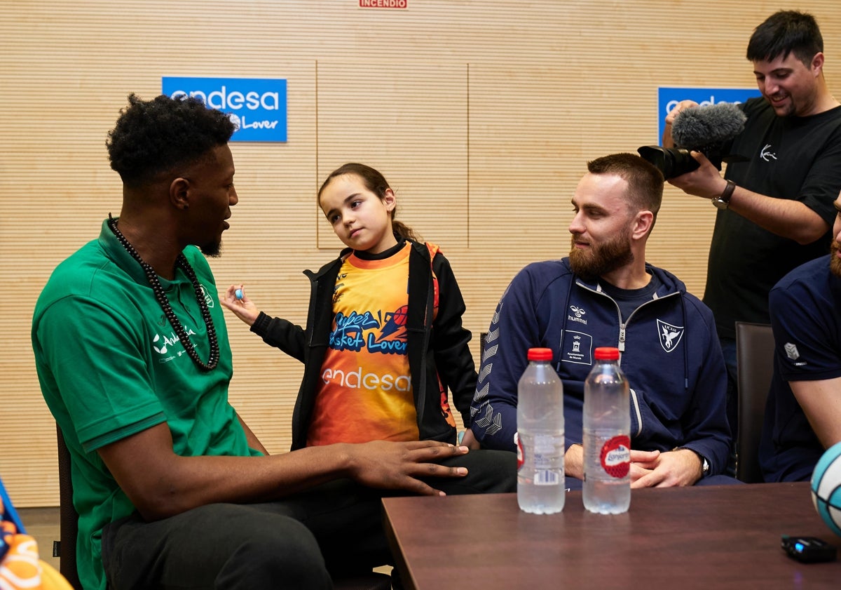 Imagen principal - Endesa fomenta la vertiente social de la Copa del Rey