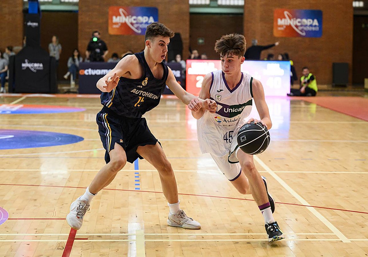 El Unicaja se enfrenta este mediodía al Barcelona.