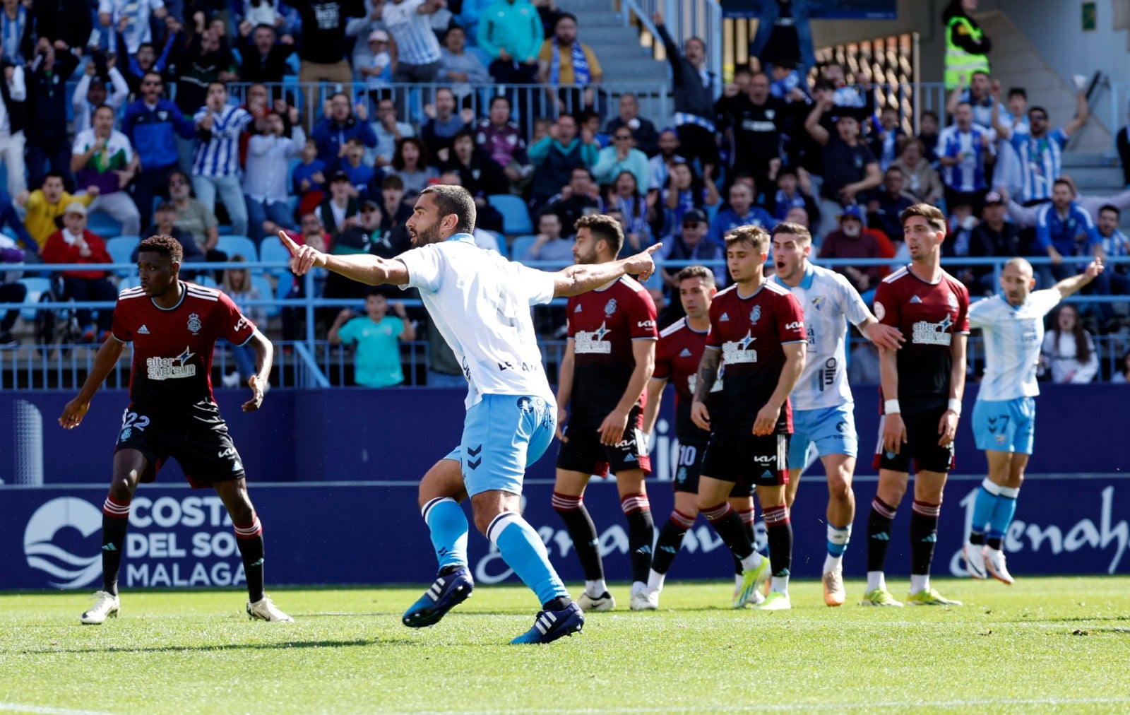 La espectacular victoria del Málaga ante el Recreativo, en imágenes