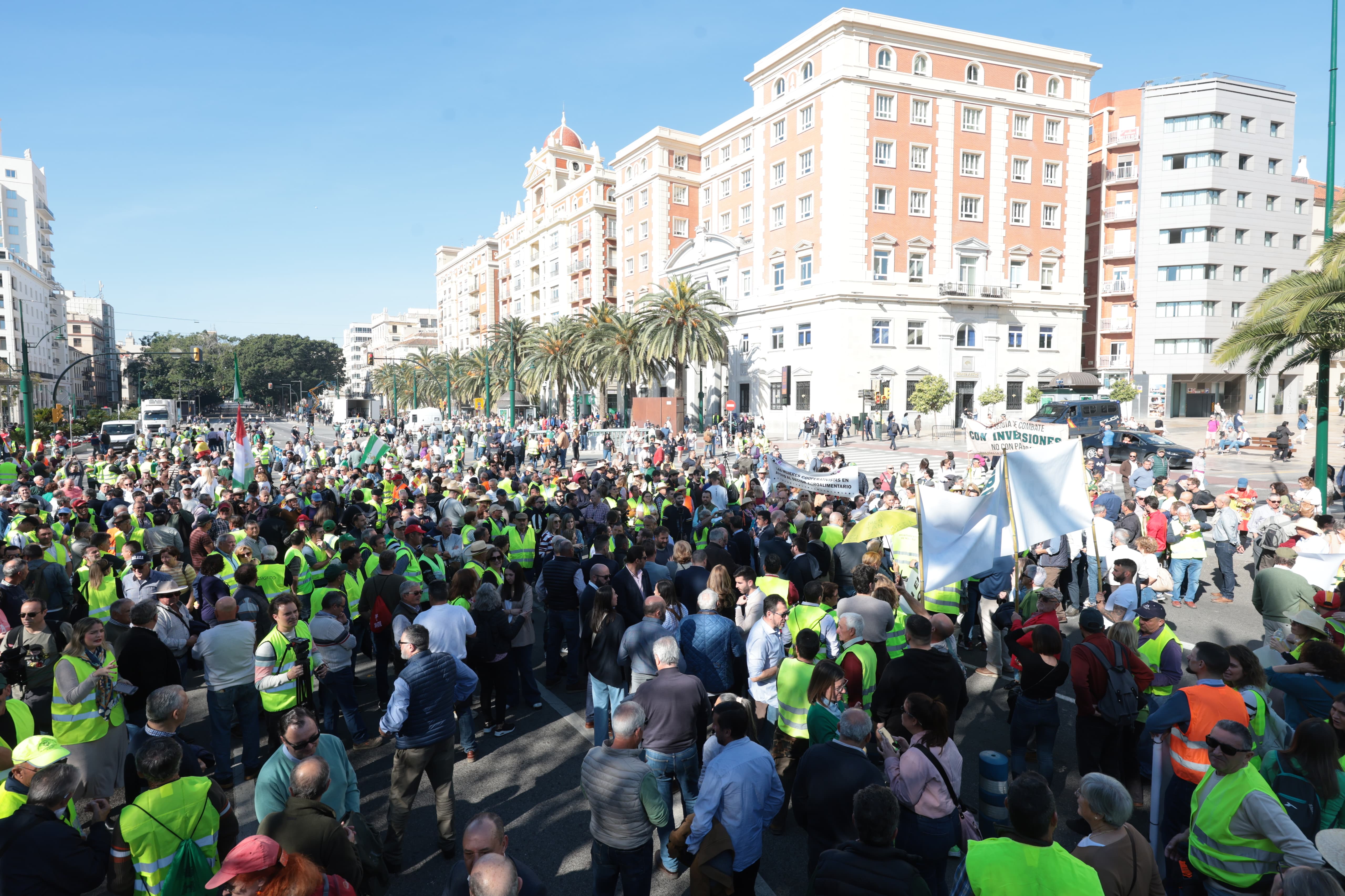 En imágenes: una nueva tractorada recorre las calles de Málaga