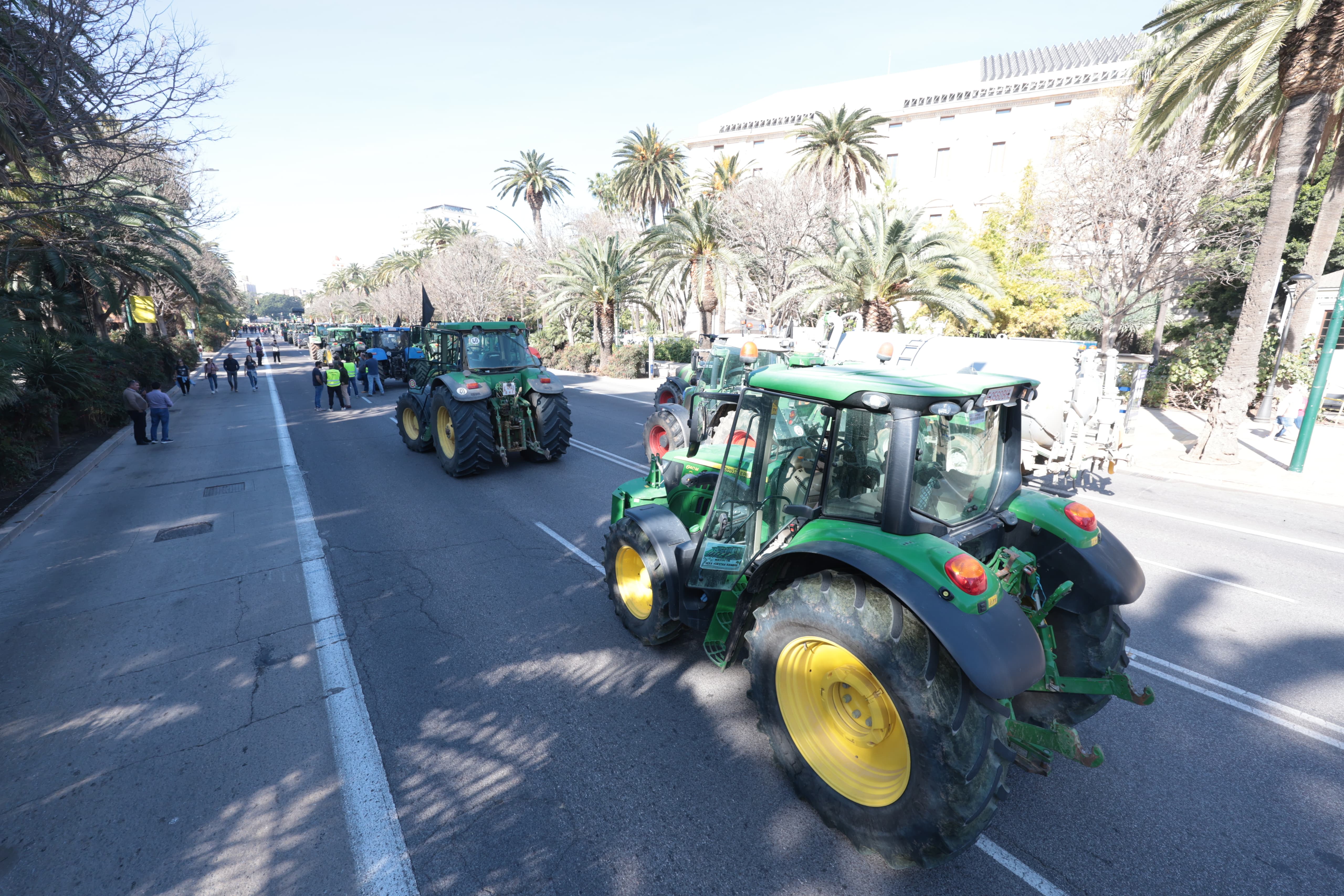 En imágenes: una nueva tractorada recorre las calles de Málaga