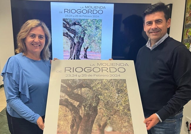 Acto de presentación de la fiesta de Riogordo en la sede de la Diputación.