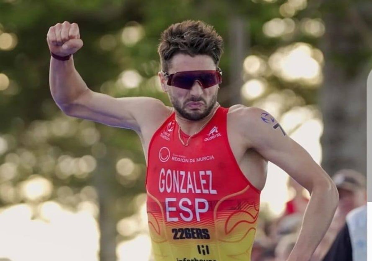 Alberto González, celebrando en Napier (Nueva Zelanda).