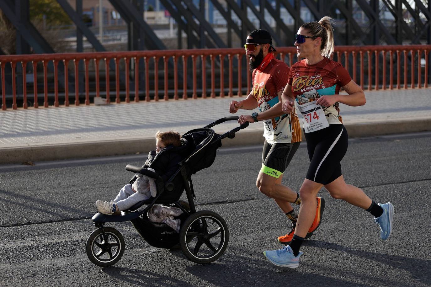 Las mejores fotos de la Mini Maratón de la Peña El Bastón 2024