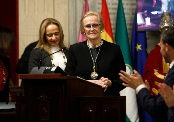 María Victoria Atencia, la semana pasada tras recibir la Medalla de la Ciudad y el título de Hija Predilecta de Málaga.