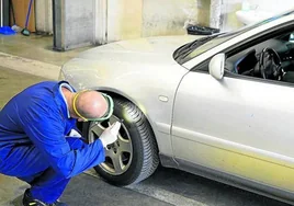 Nueva condena a la DGT por multar a vehículos con la ITV caducada pese a estar en el taller o estacionados en la calle