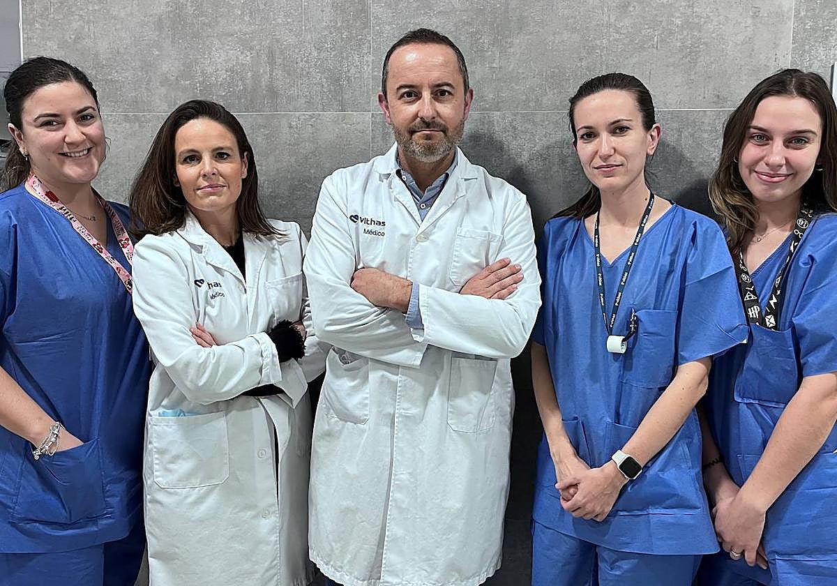Miembros del equipo de Onco-Alergia del Hospital Vithas Xanit Internacional.