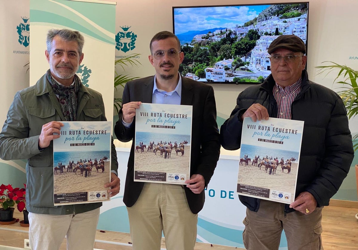 Presentación de la ruta ecuestre por la playa de Mijas.