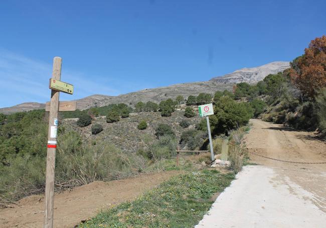 Este itinerario tiene la señalética de la Gran Senda de Málaga