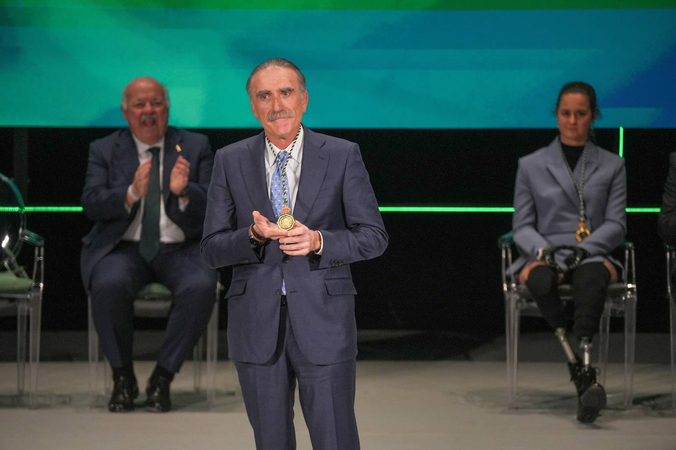 Emotivo acto de entrega de los títulos de Hijo Predilecto y Medallas de Andalucía 2024