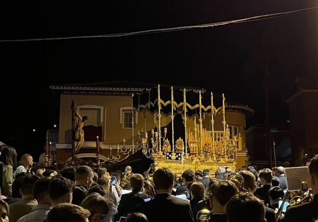 La hermandad de Puerto de la Torre procesiona el Viernes de Dolores.