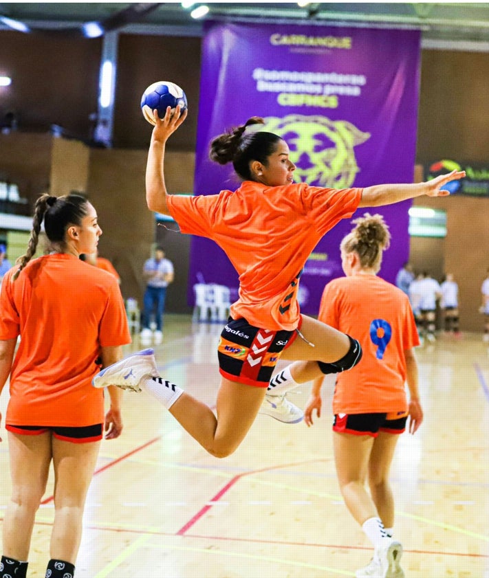 Imagen secundaria 2 - Ana González: «Tomé la decisión de dejar el balonmano por salud mental»