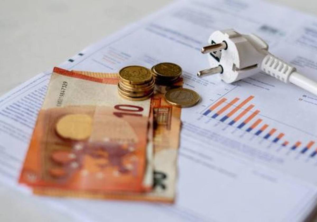 El precio de la luz sigue bajando y marca este domingo un mínimo en diez años