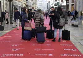 El certamen despliega su alfombra roja que convoca a numerosos invitados de fuera de Málaga.