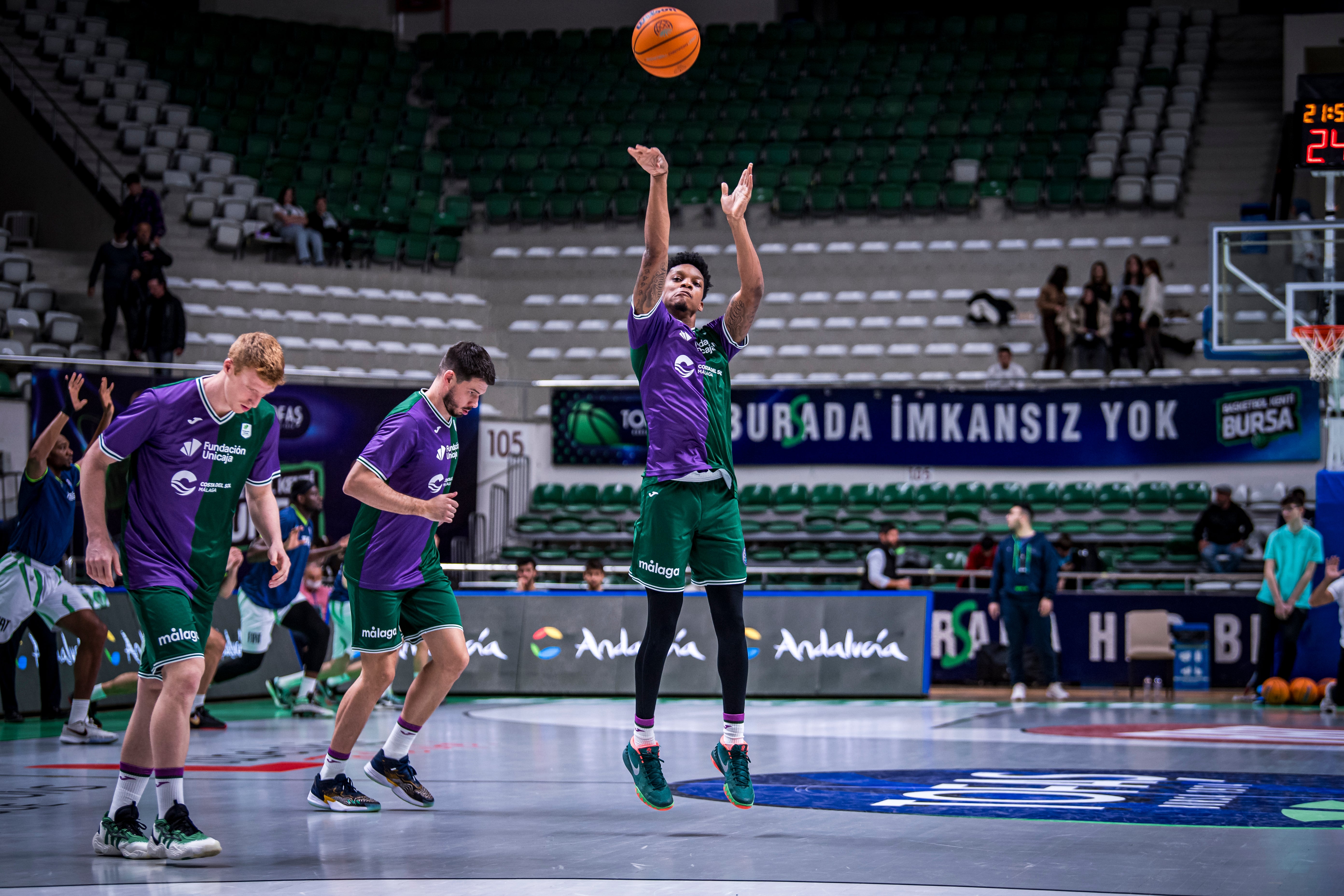 El Tofas Bursa-Unicaja, en imágenes