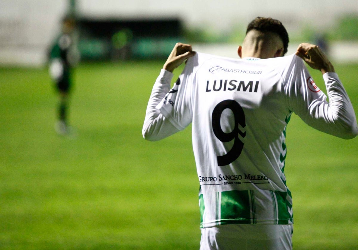 Luismi Redondo será el referente del ataque, sumando 12 de los 33 goles del Antequera.