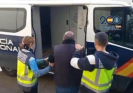 Detienen en Estepona a un falso gestor administrativo de 47 años por estafa continuada