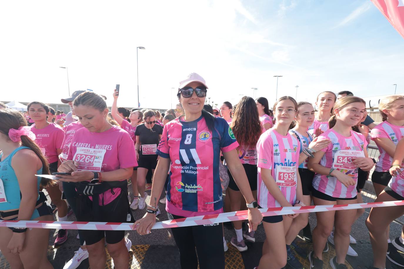 Las mejores imágenes de la Carrera de la Mujer Málaga 2024